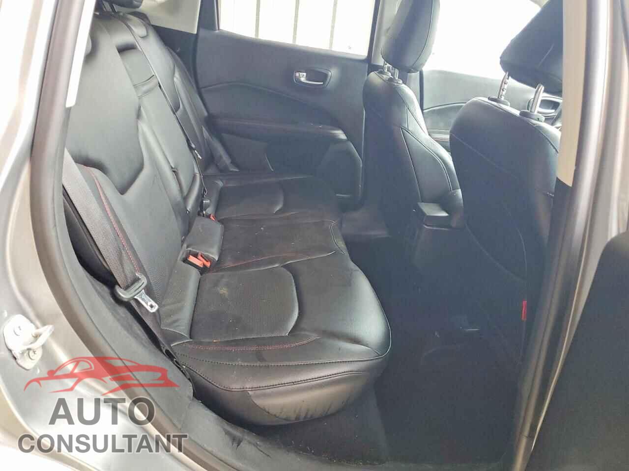 JEEP COMPASS 2017 - 3C4NJDDB8HT640414