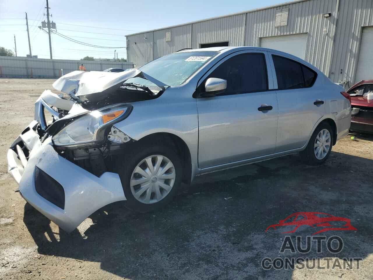 NISSAN VERSA 2017 - 3N1CN7APXHL829517