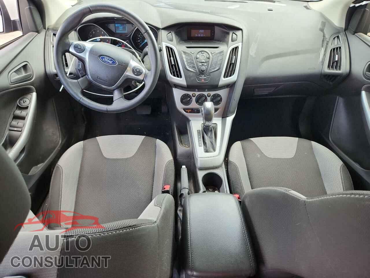 FORD FOCUS 2012 - 1FAHP3K22CL140025