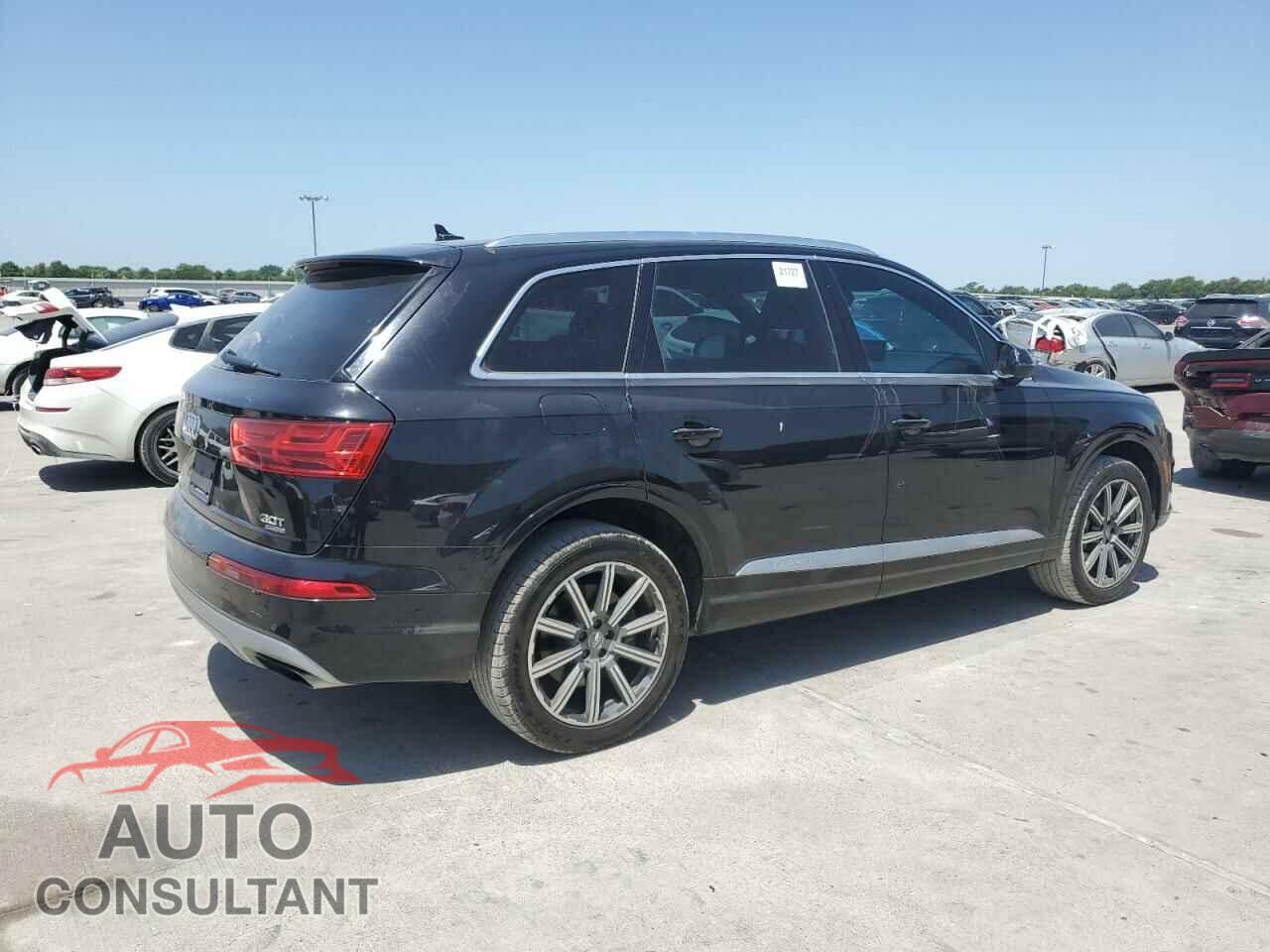 AUDI Q7 2017 - WA1LAAF71HD022656