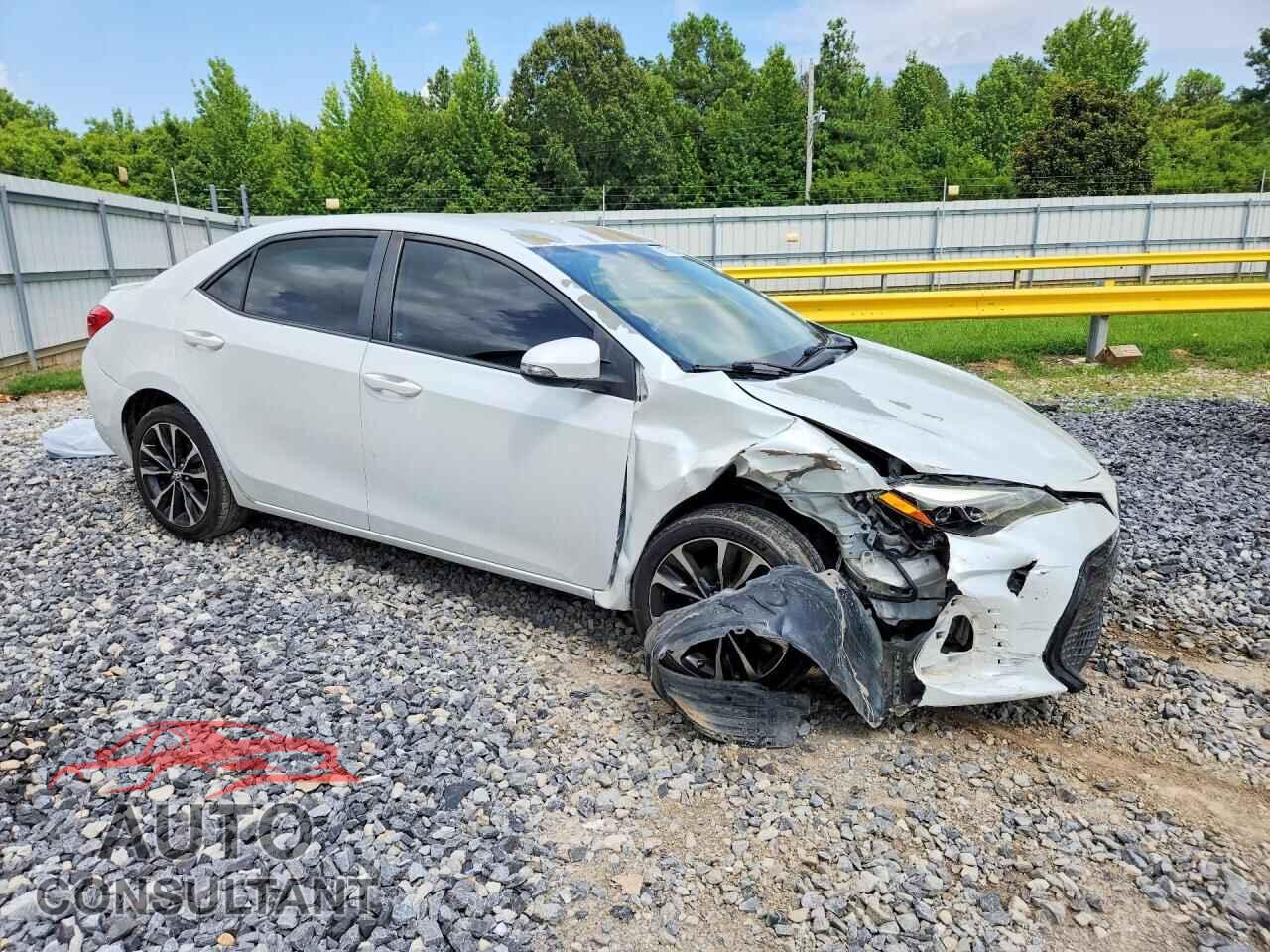 TOYOTA COROLLA 2017 - 5YFBURHE6HP616692