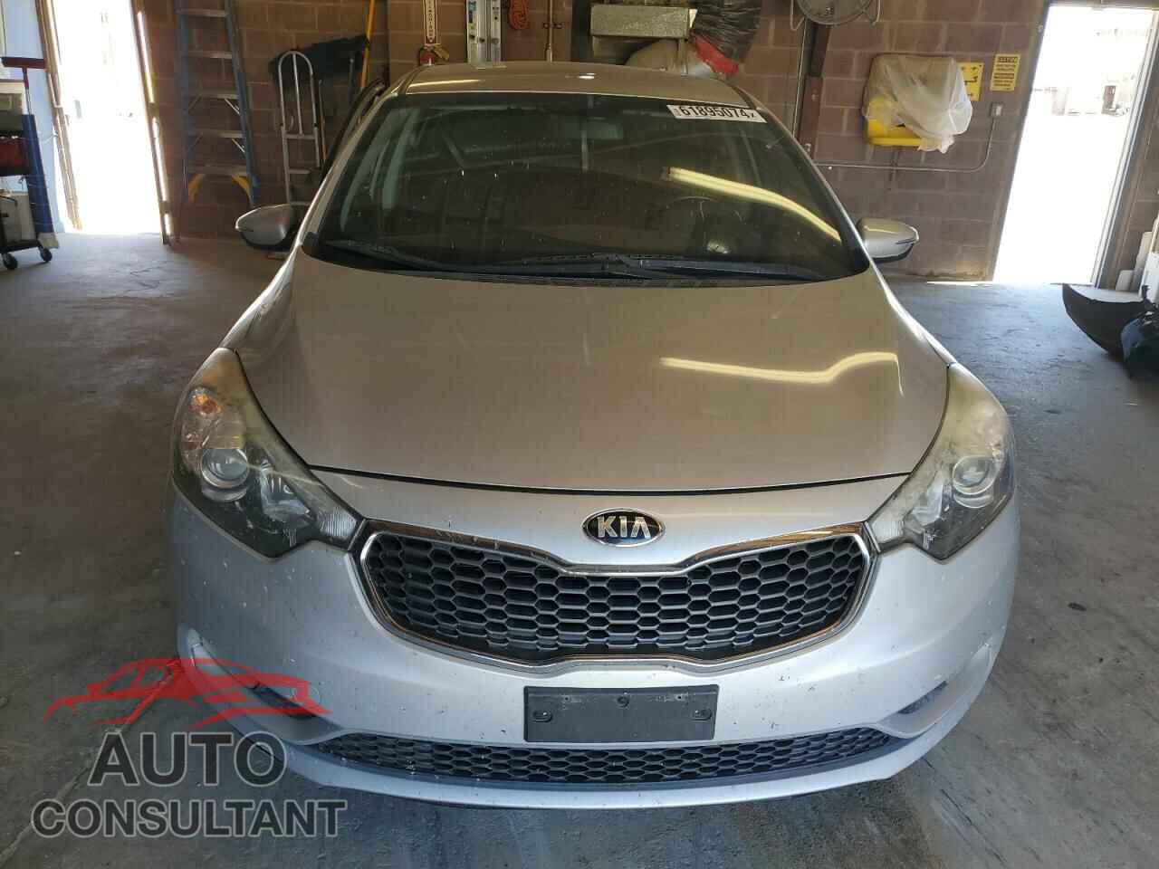 KIA FORTE 2016 - KNAFX5A84G5619217