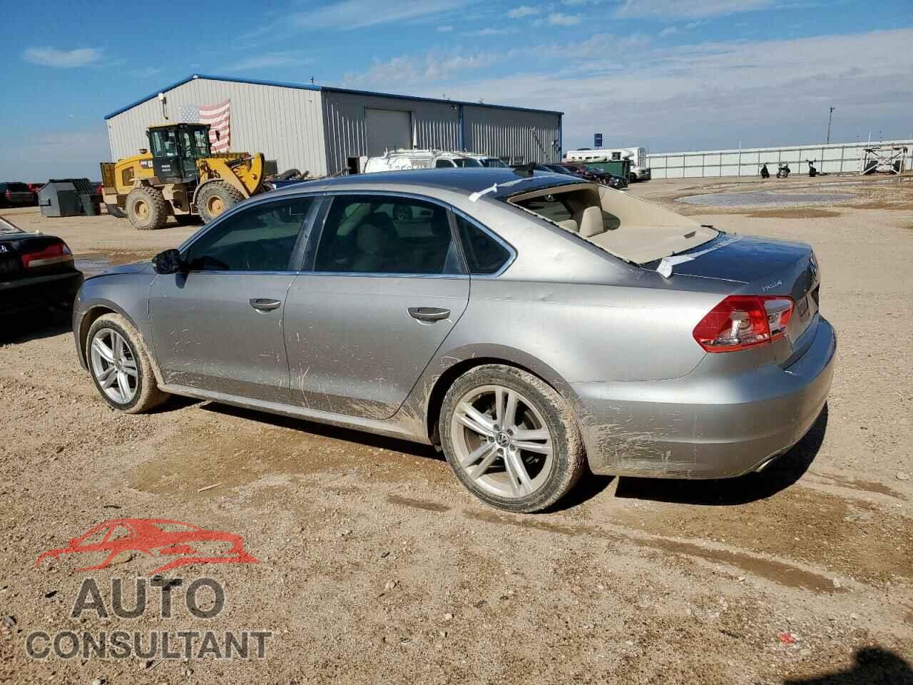 VOLKSWAGEN PASSAT 2014 - 1VWBN7A35EC054859