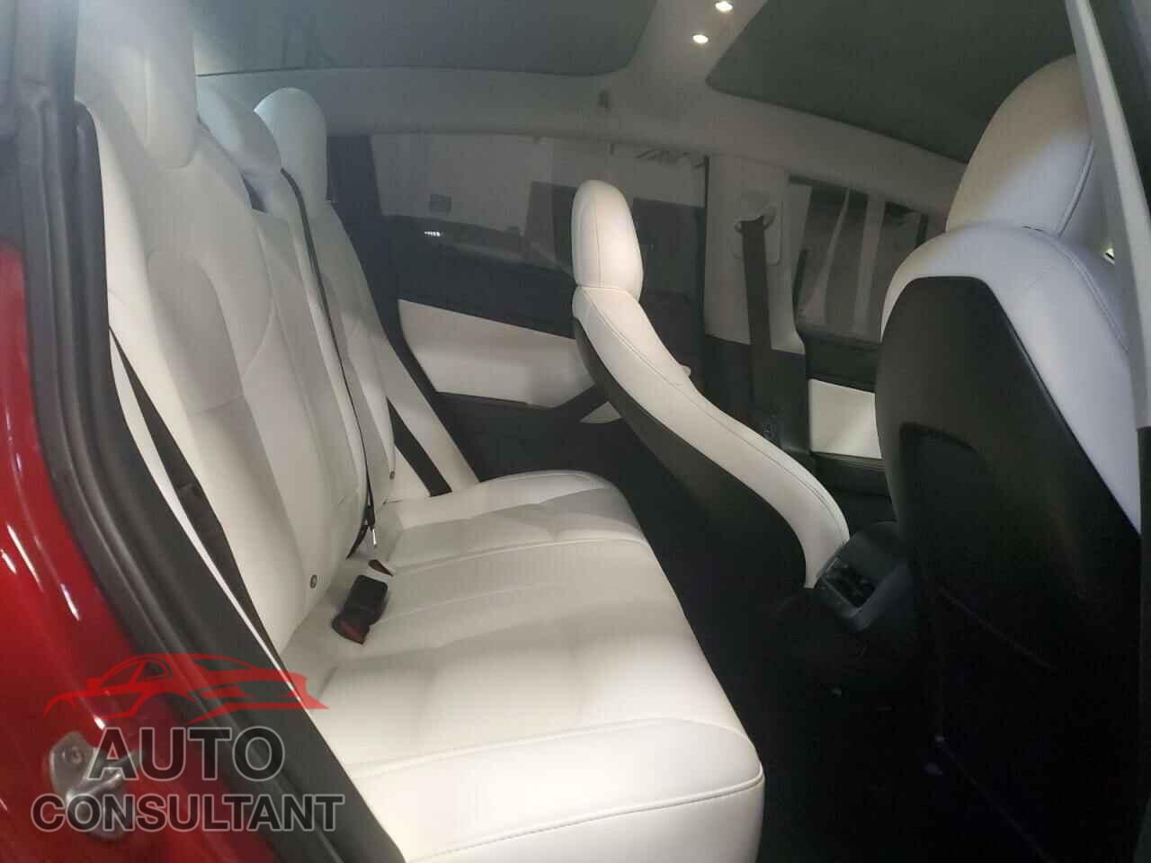 TESLA MODEL 3 2018 - 5YJ3E1EB8JF097465