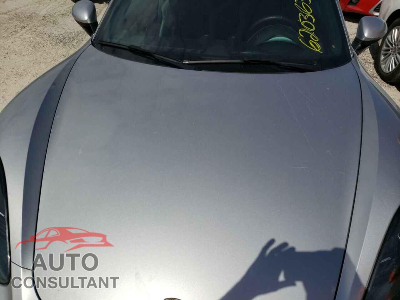 PORSCHE CAYMAN 2019 - WP0AA2A86KS260136