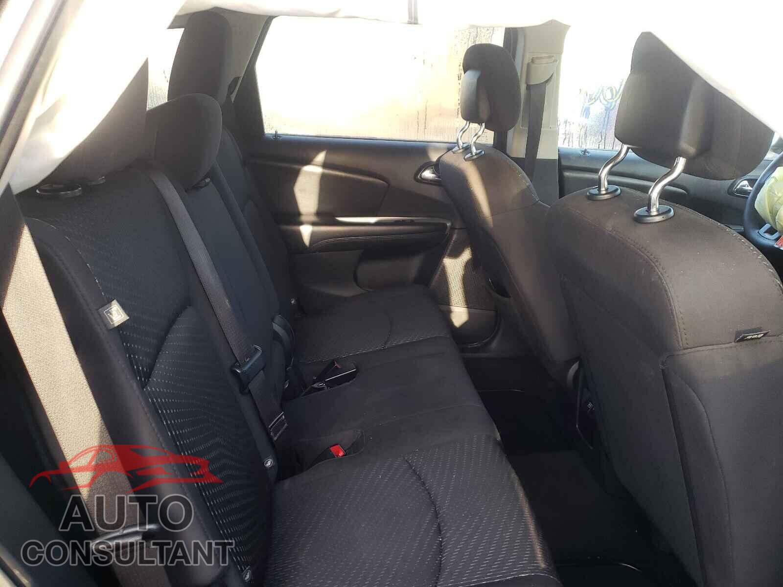 DODGE JOURNEY 2018 - 3C4PDCAB5JT274884