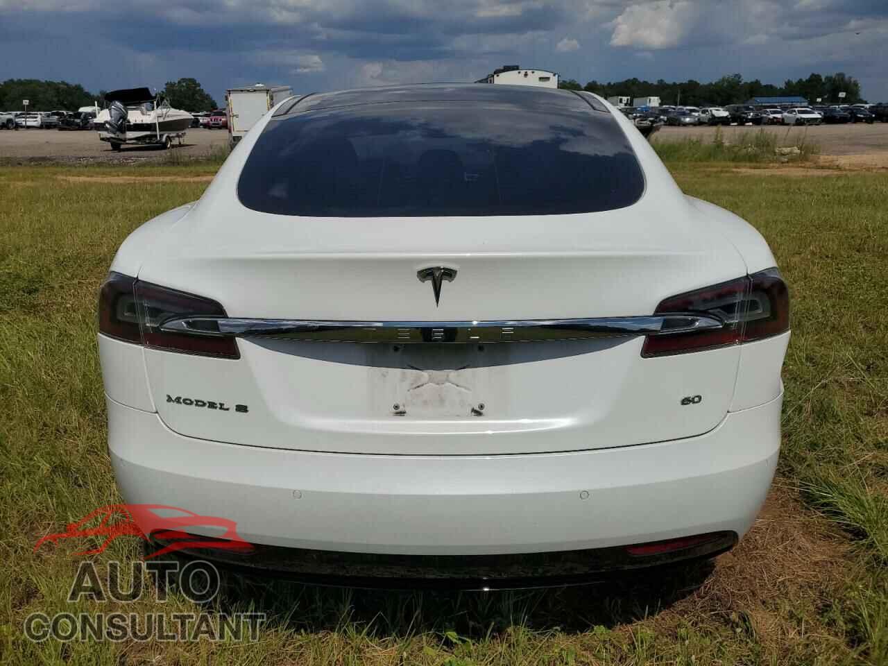 TESLA MODEL S 2016 - 5YJSA1E17GF150051