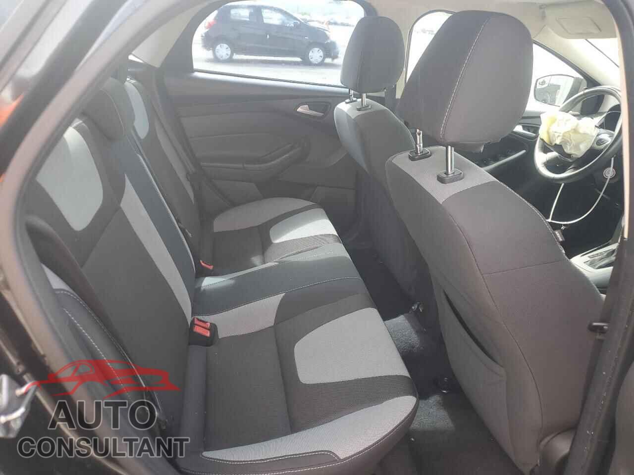 FORD FOCUS 2012 - 1FAHP3F26CL390345