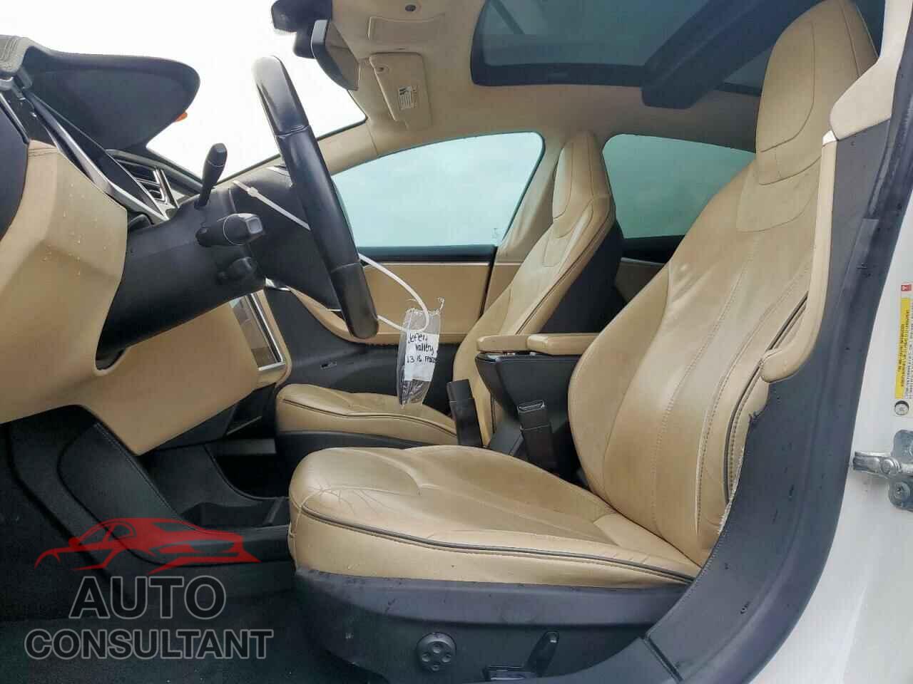 TESLA MODEL S 2013 - 5YJSA1DP8DFP05283
