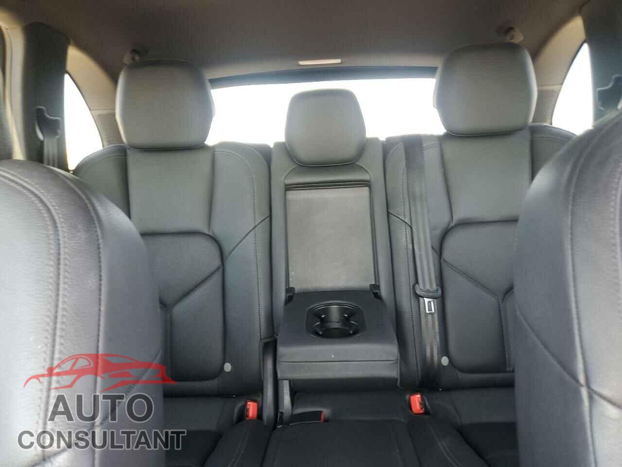 PORSCHE CAYENNE 2011 - WP1AA2A20BLA10119