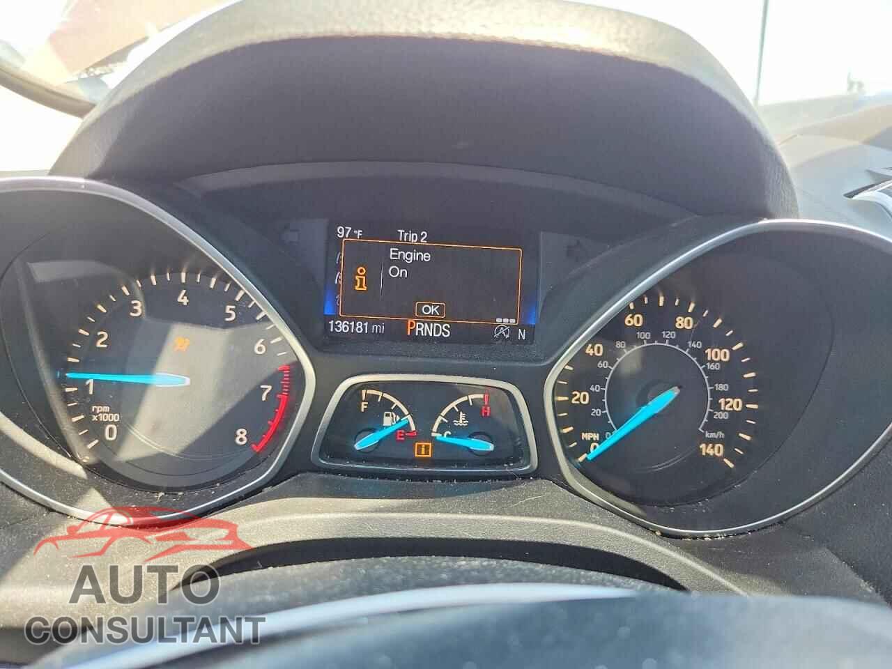 FORD ESCAPE 2017 - 1FMCU0J93HUB01676
