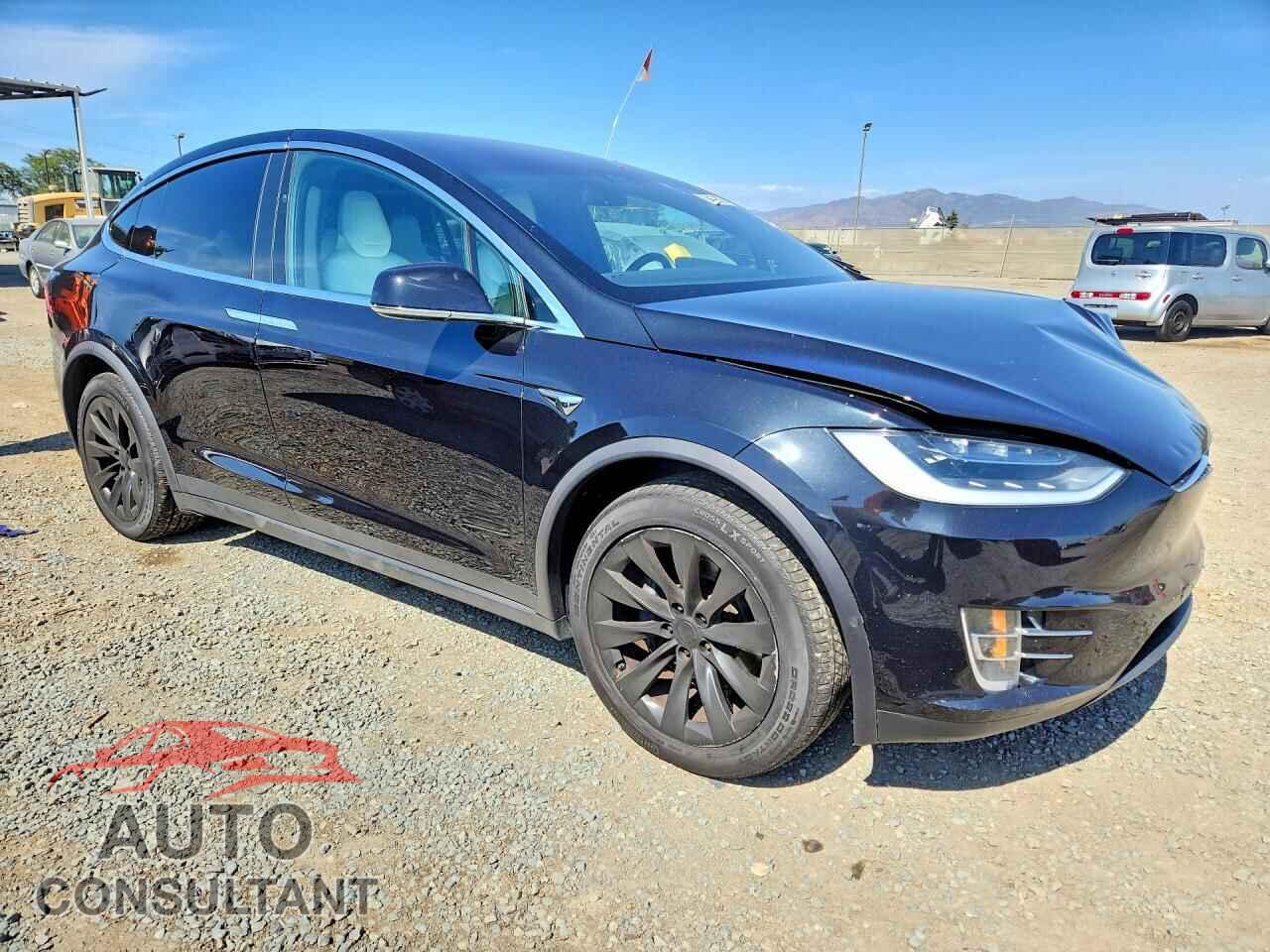 TESLA MODEL X 2017 - 5YJXCAE25HF065882