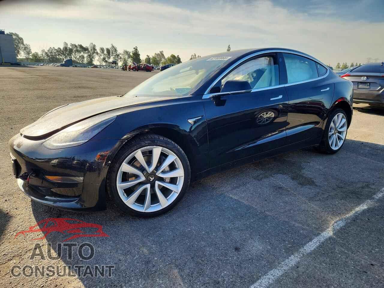 TESLA MODEL 3 2018 - 5YJ3E1EA0JF154572