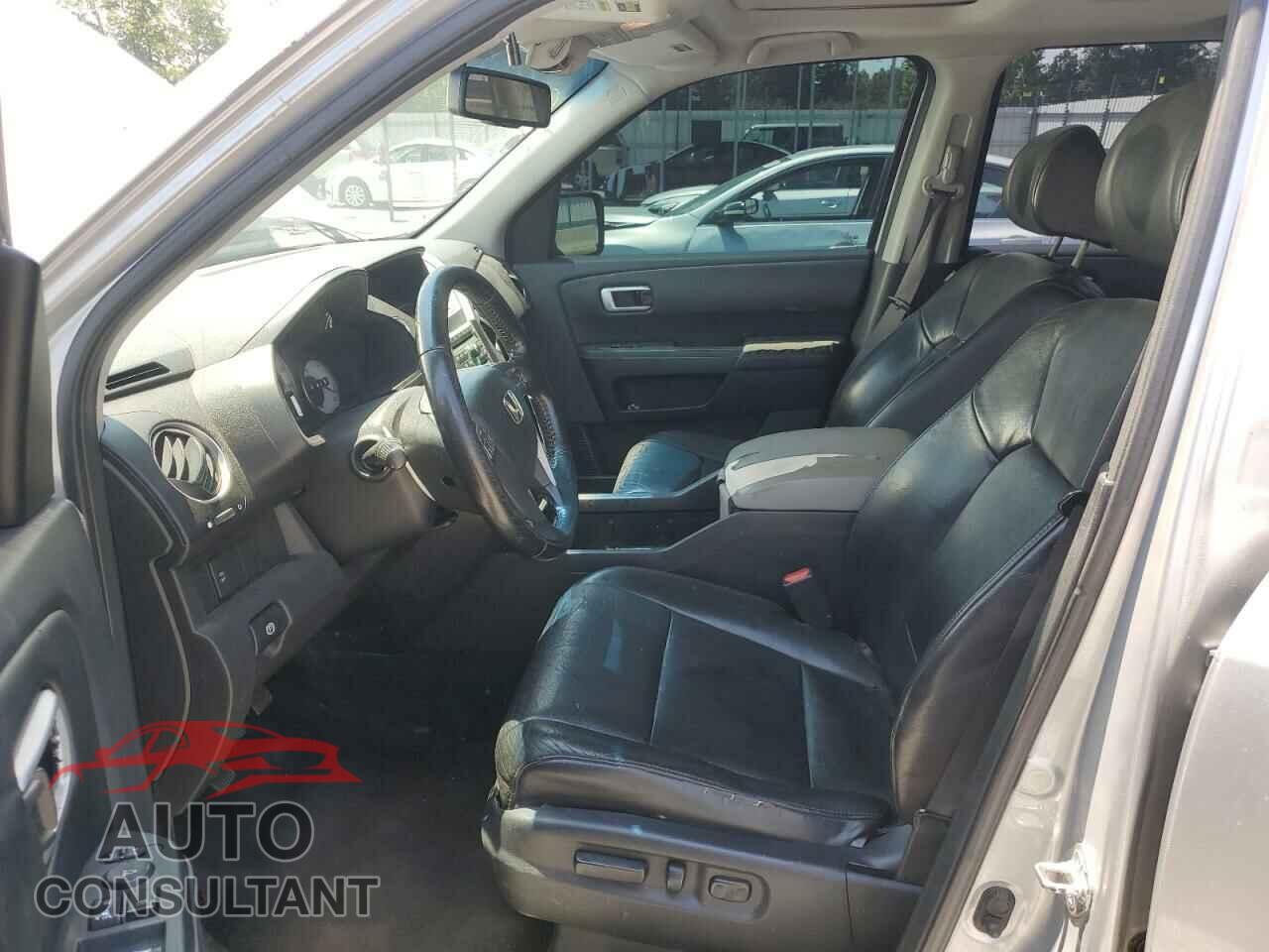 HONDA PILOT 2010 - 5FNYF3H63AB004963