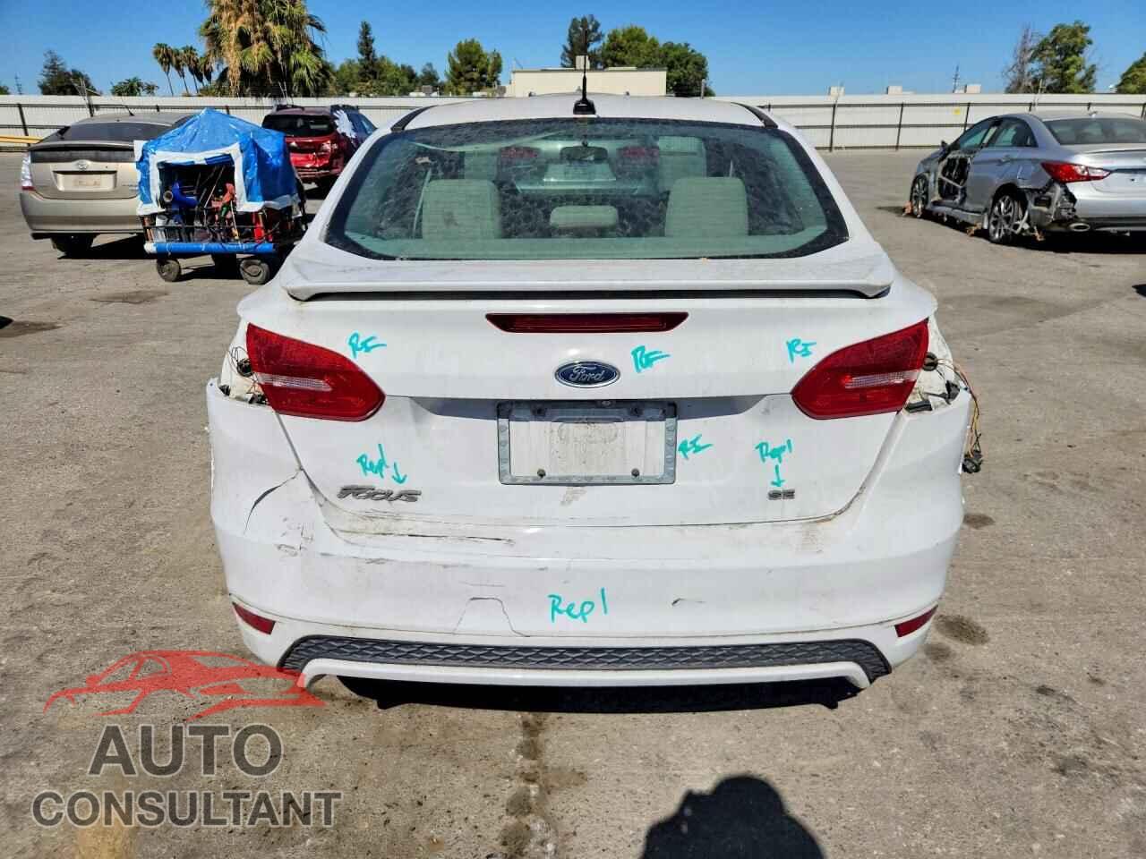 FORD FOCUS 2015 - 1FADP3F25FL221775