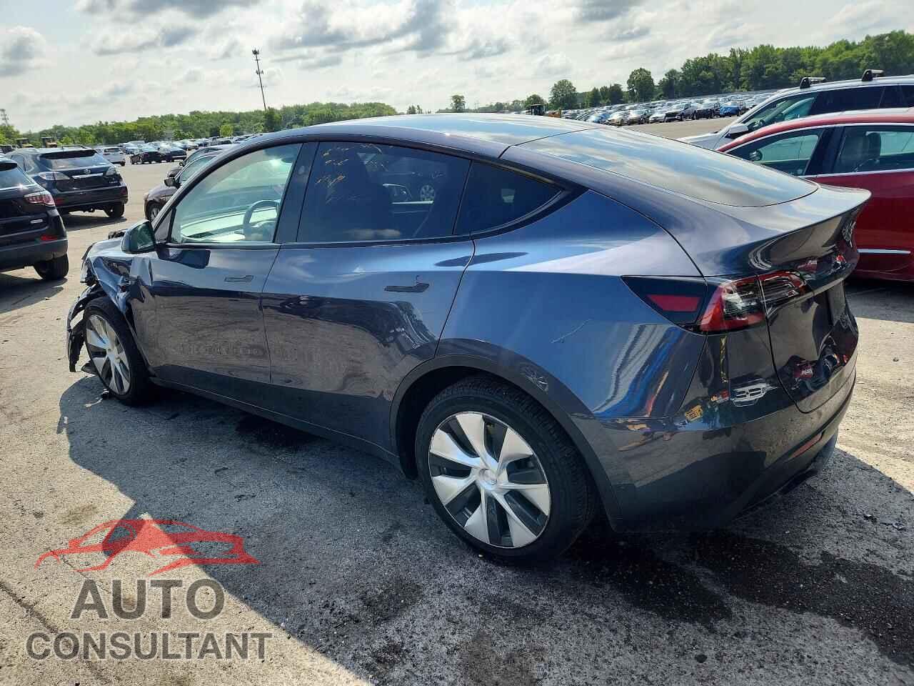 TESLA MODEL Y 2023 - 7SAYGDEE6PF884423