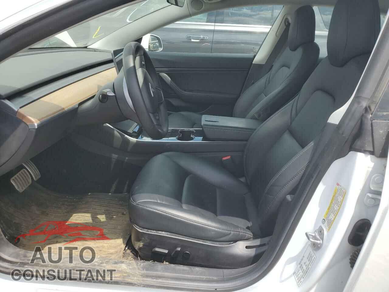 TESLA MODEL 3 2019 - 5YJ3E1EB0KF425575