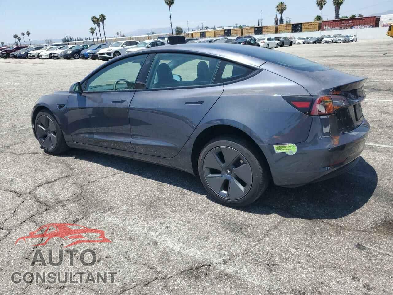 TESLA MODEL 3 2023 - 5YJ3E1EAXPF586739