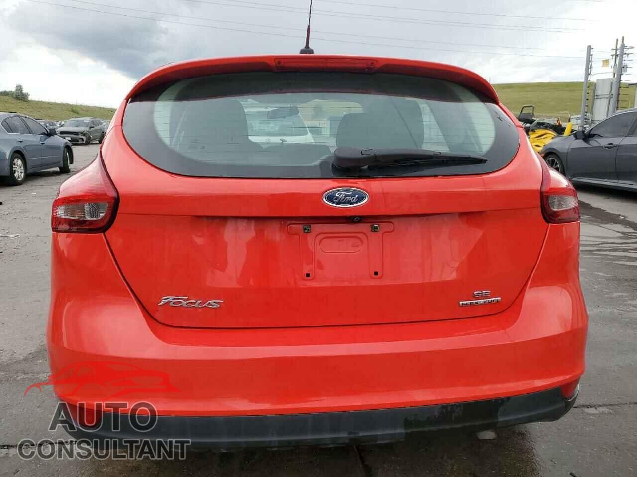 FORD FOCUS 2016 - 1FADP3K2XGL286418