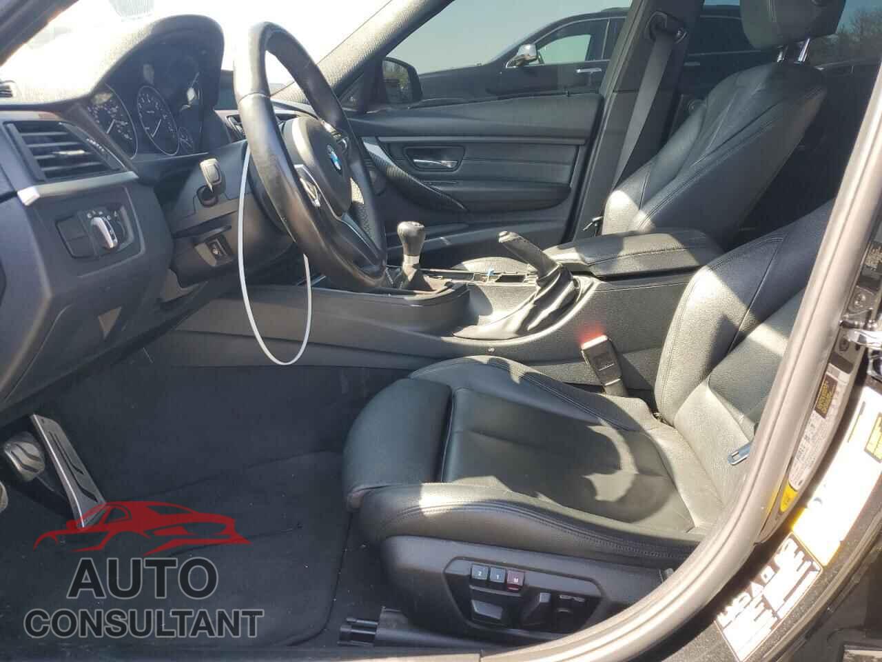 BMW 3 SERIES 2013 - WBA3B9C50DF140522