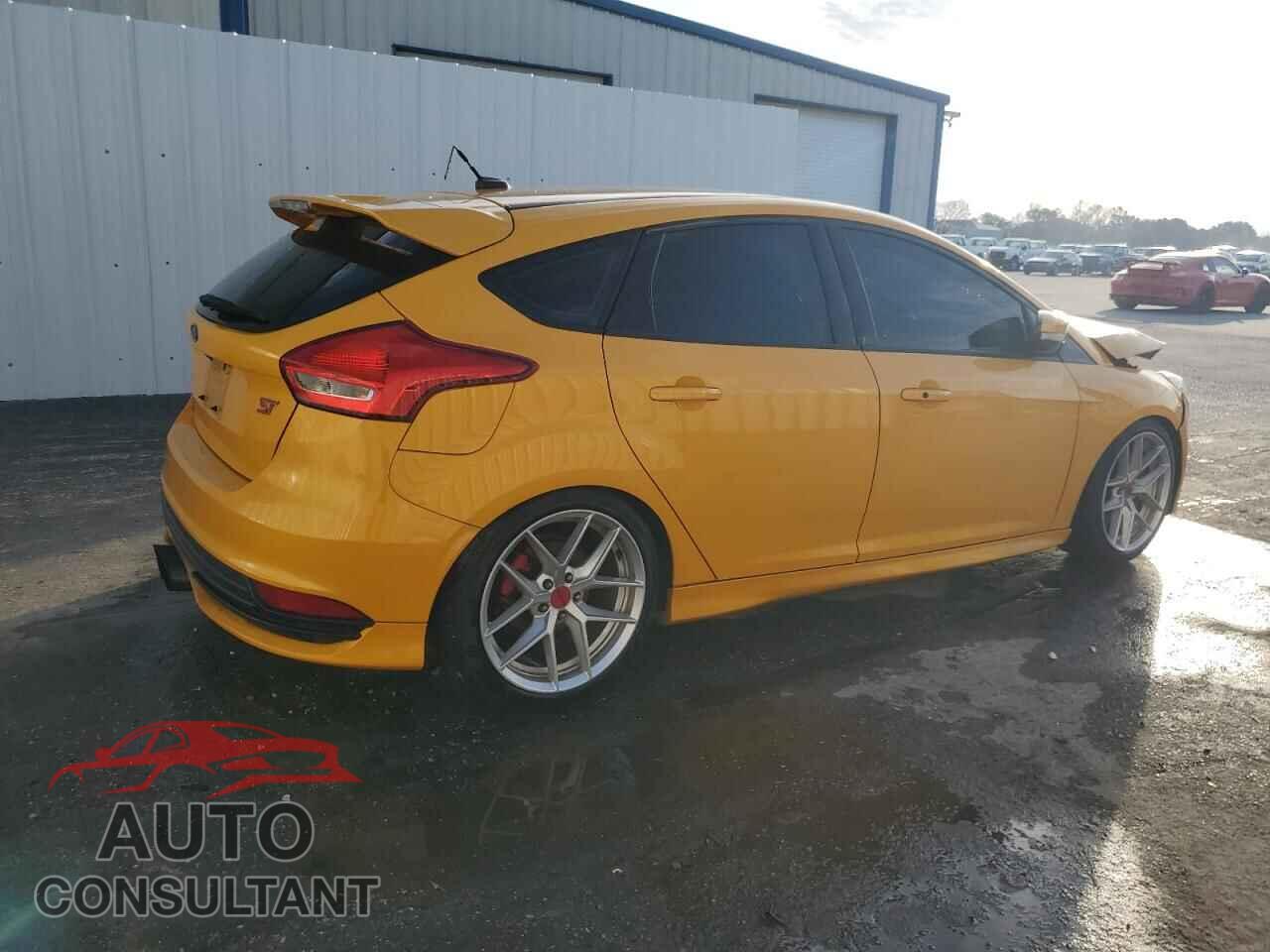 FORD FOCUS 2015 - 1FADP3L95FL362766