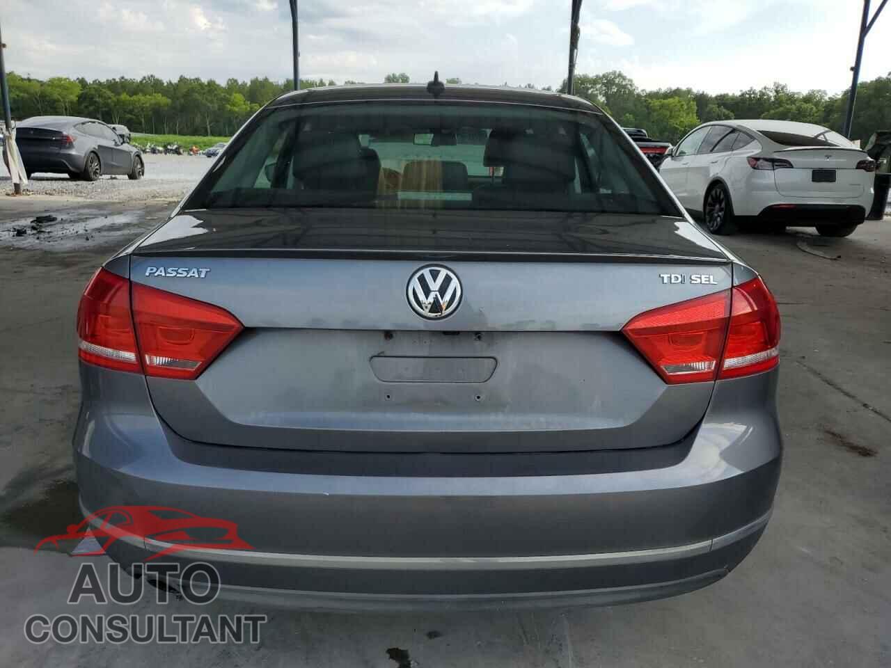 VOLKSWAGEN PASSAT 2014 - 1VWCN7A33EC099660
