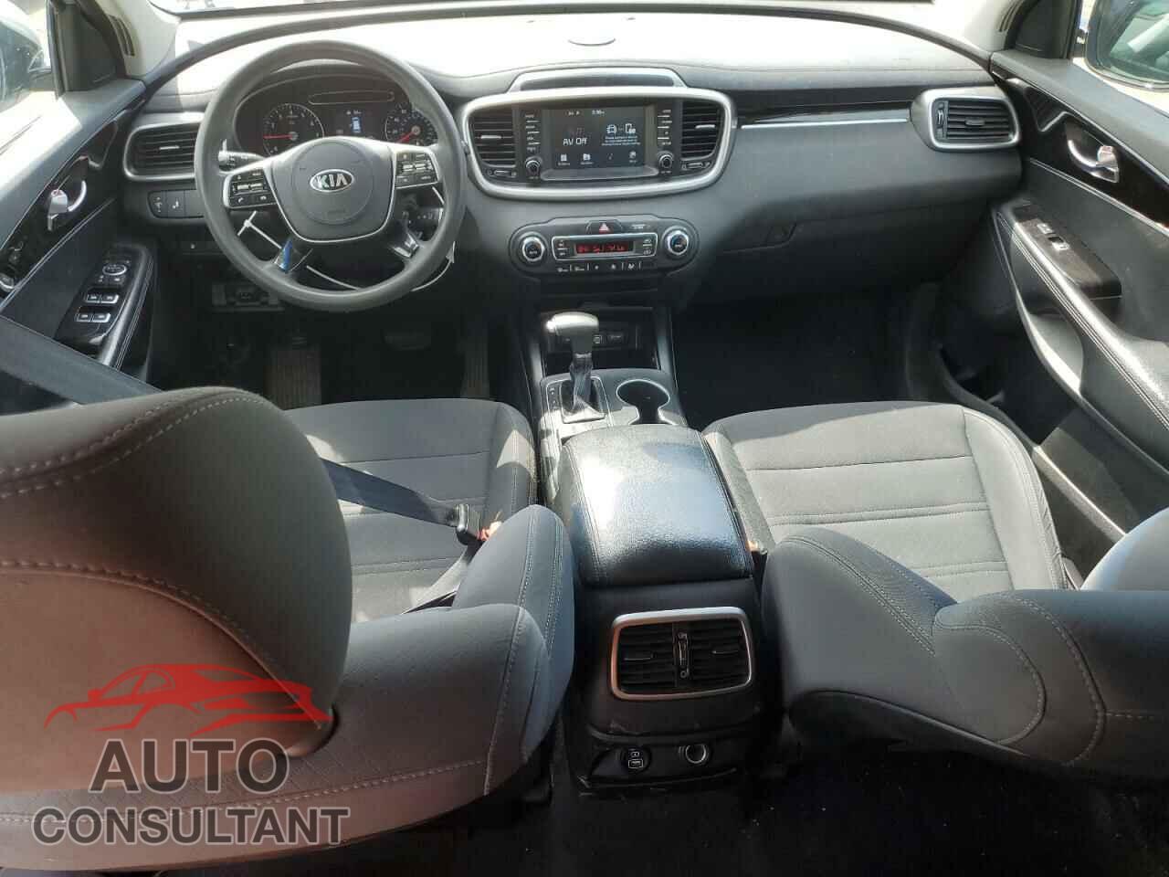 KIA SORENTO 2019 - 5XYPGDA5XKG493274