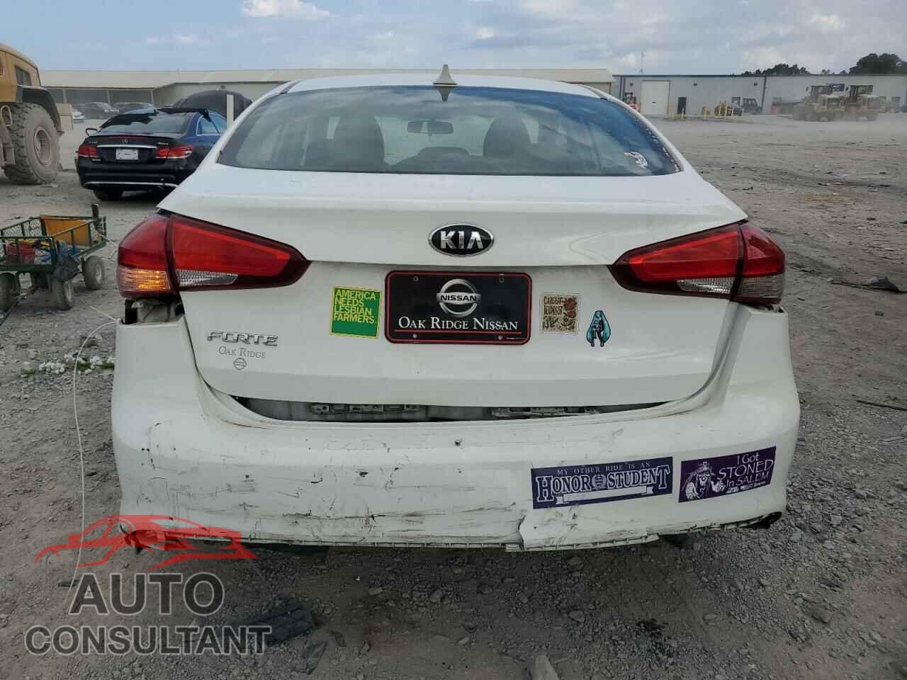 KIA FORTE 2017 - 3KPFK4A77HE042398