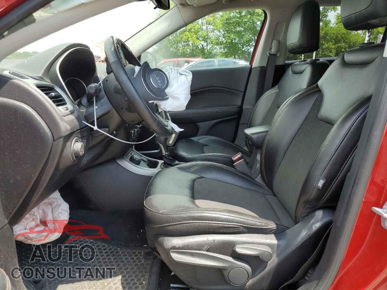 JEEP COMPASS 2018 - 3C4NJDBB4JT366007