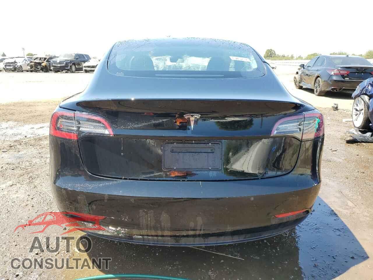 TESLA MODEL 3 2021 - 5YJ3E1EA2MF090698