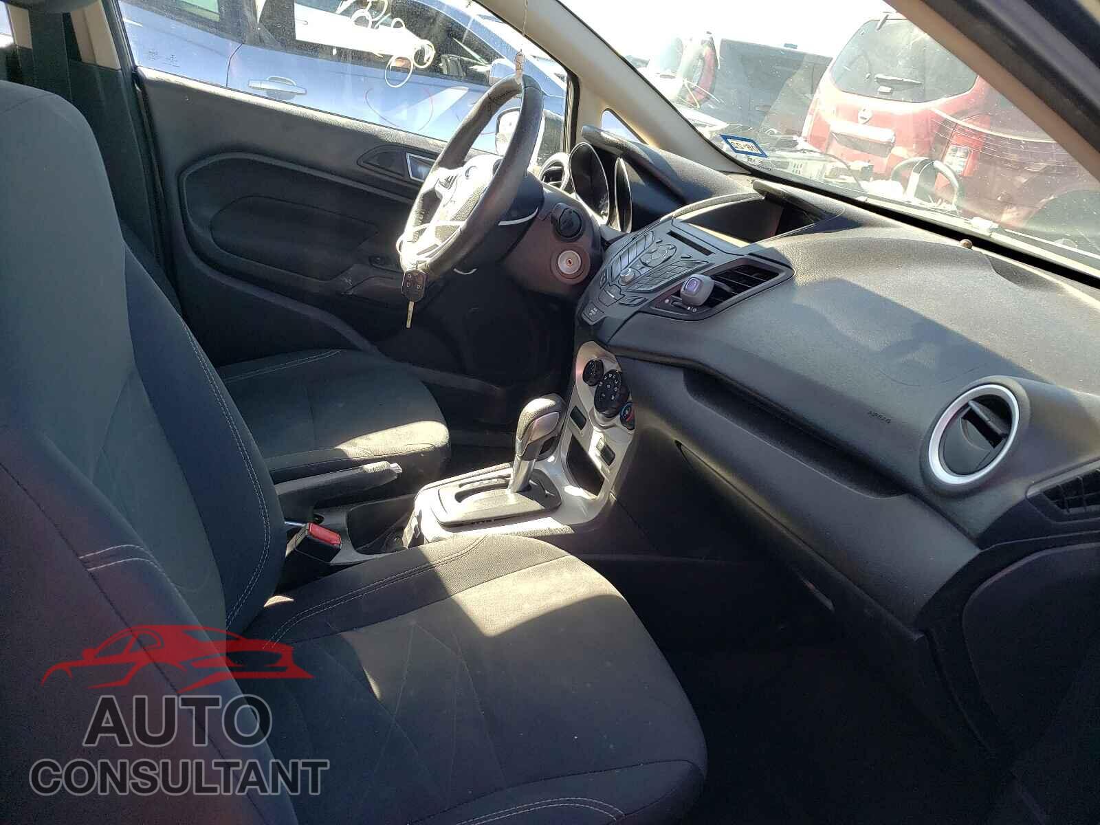 FORD FIESTA 2016 - 3FADP4BJ5GM101154