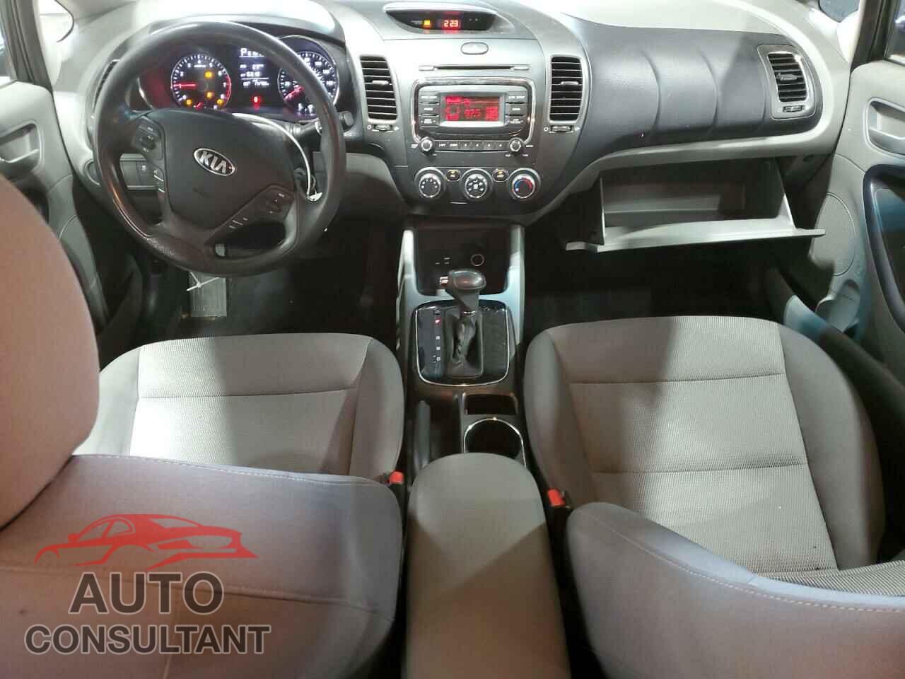 KIA FORTE 2017 - 3KPFK4A72HE026450