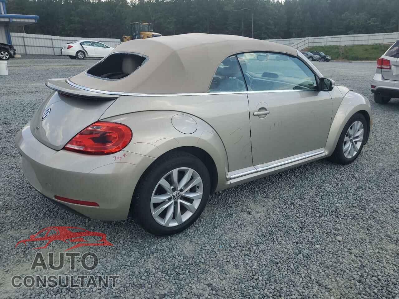 VOLKSWAGEN BEETLE 2015 - 3VW5A7AT9FM815899
