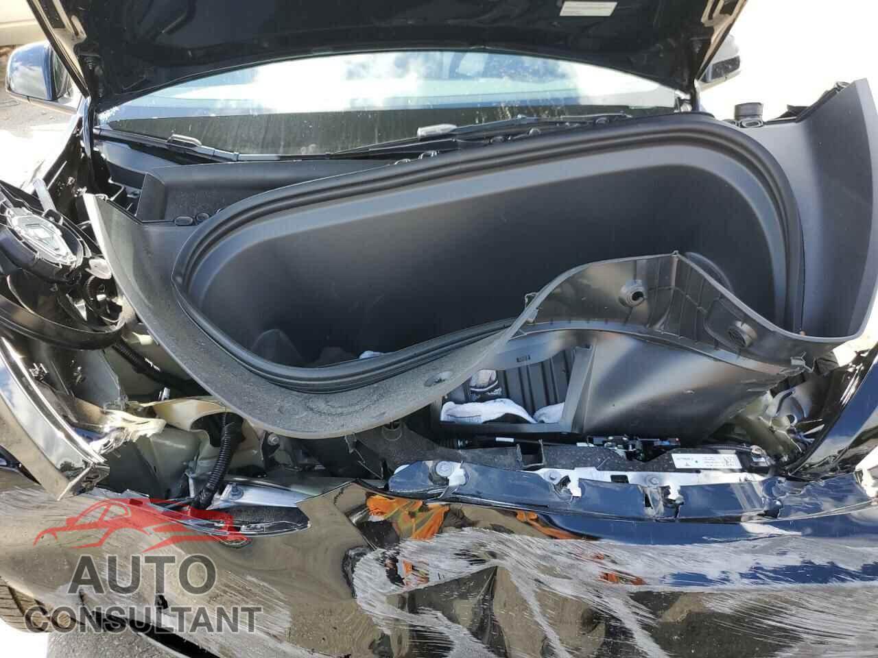 TESLA MODEL Y 2023 - 7SAYGDEF8PF813152