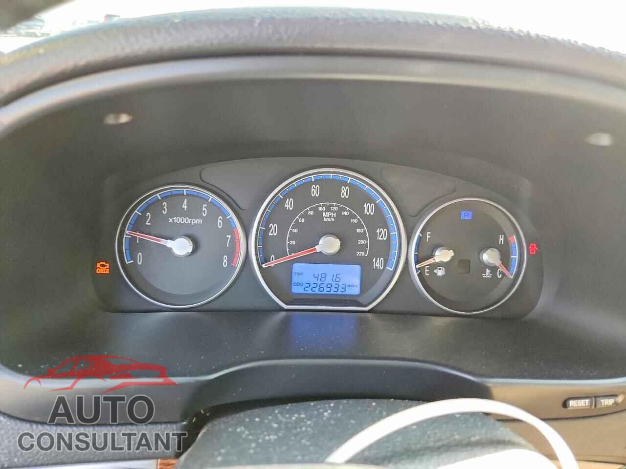 HYUNDAI SANTA FE 2009 - 5NMSG73D79H321087