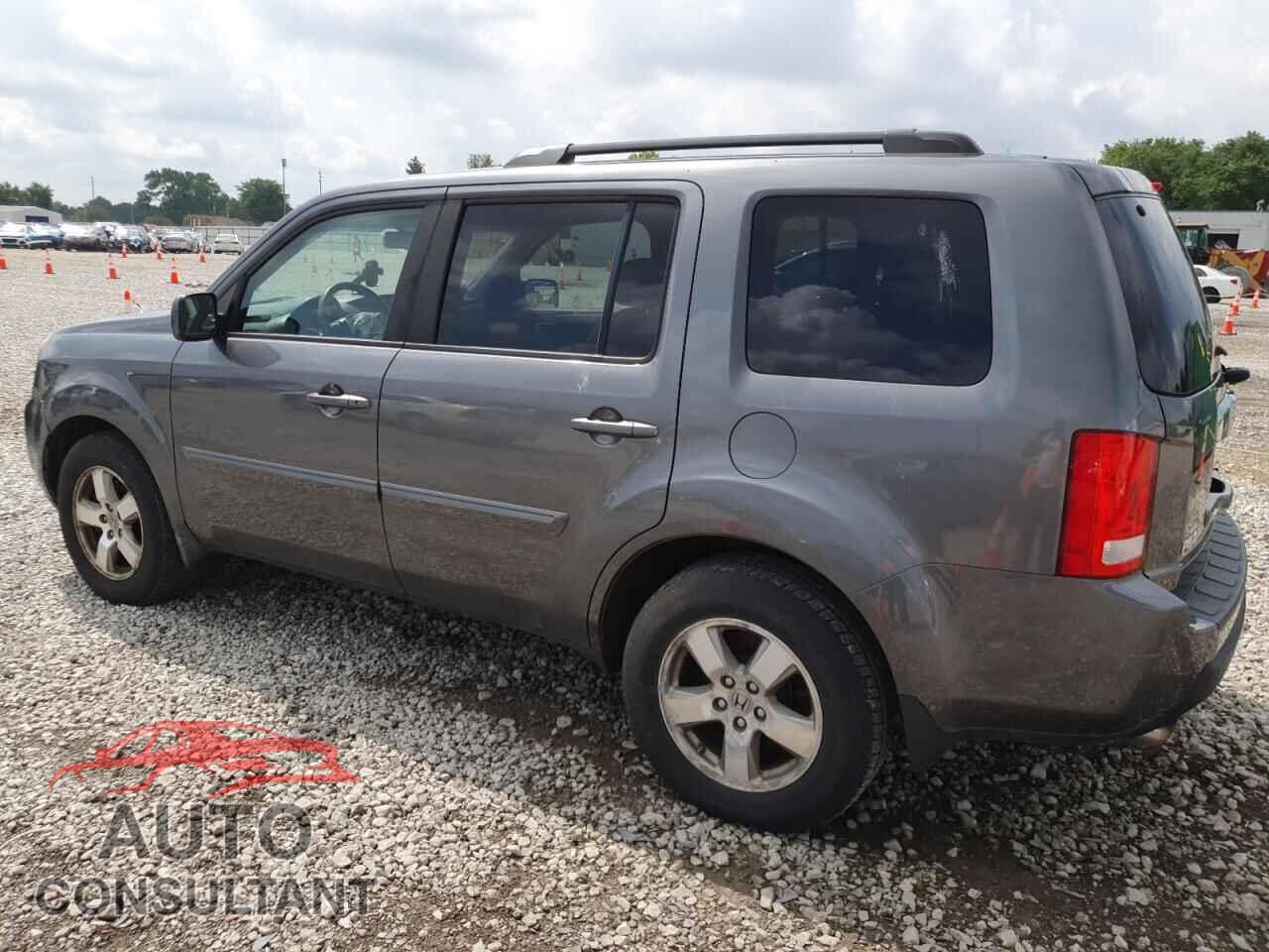 HONDA PILOT 2011 - 5FNYF4H50BB042942