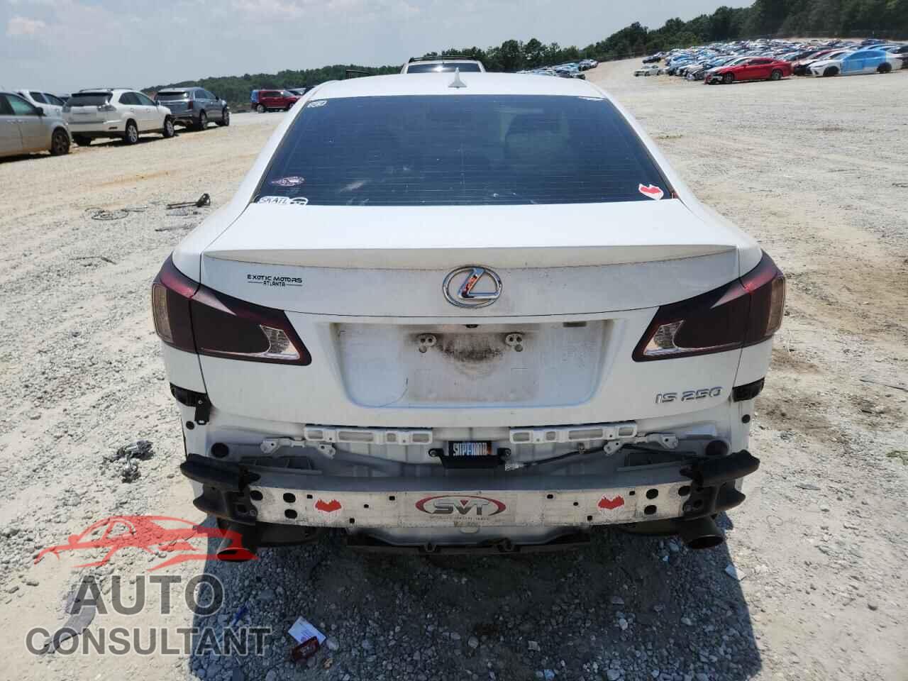 LEXUS IS 2011 - JTHBF5C29B5131031