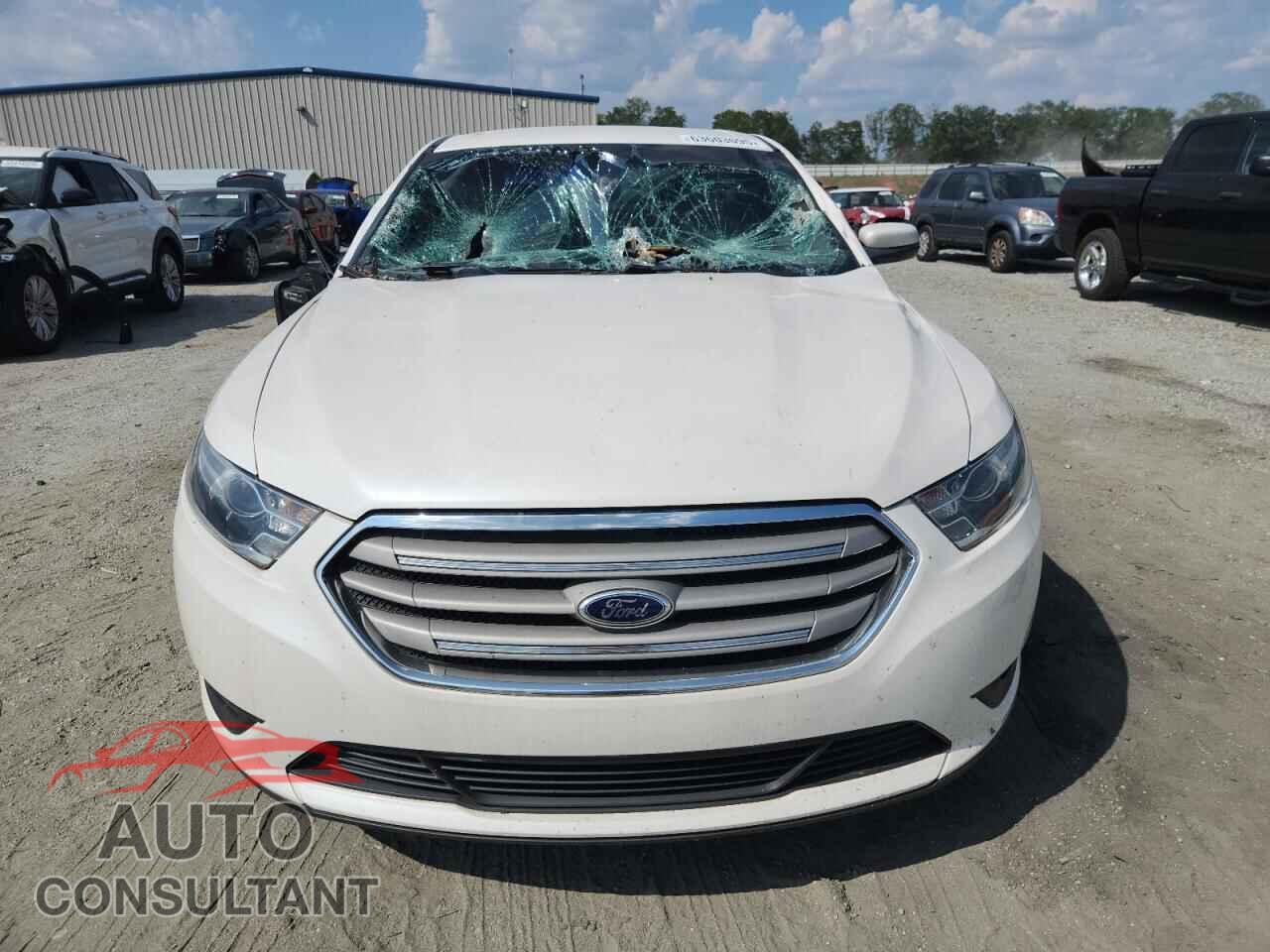 FORD TAURUS 2015 - 1FAHP2E83FG166656