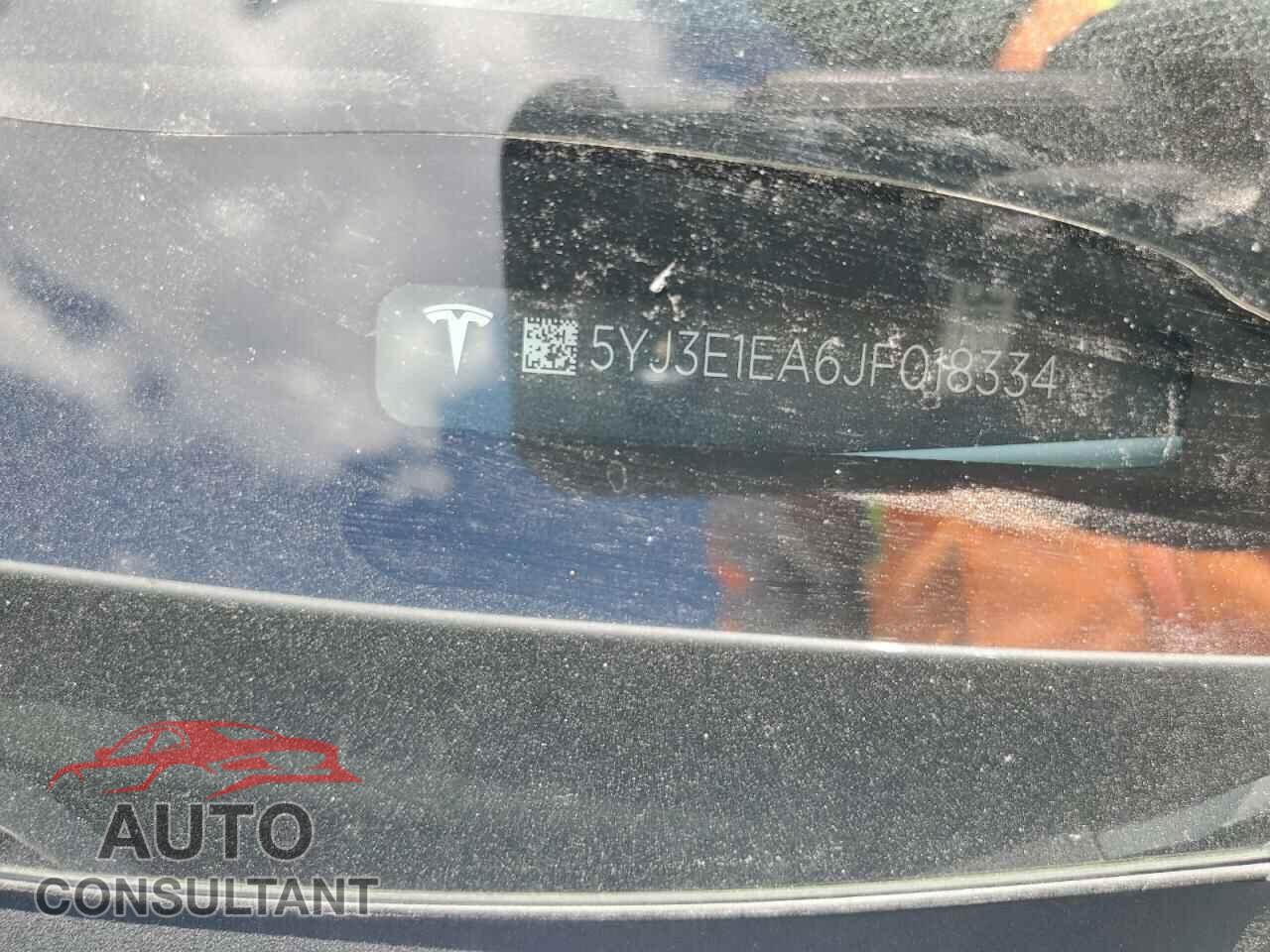 TESLA MODEL 3 2018 - 5YJ3E1EA6JF018334