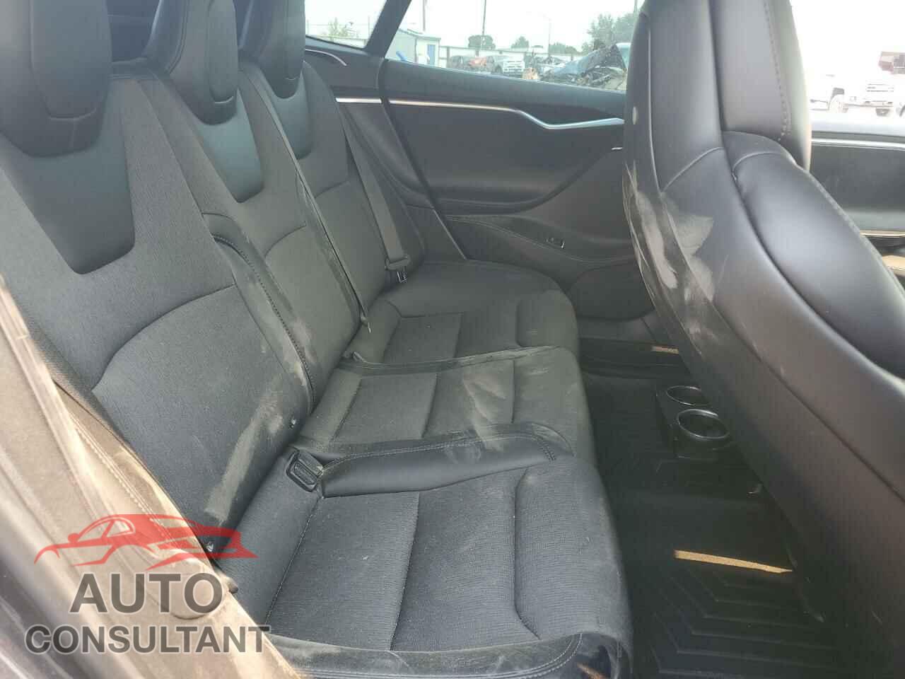 TESLA MODEL S 2018 - 5YJSA1E28JF246920