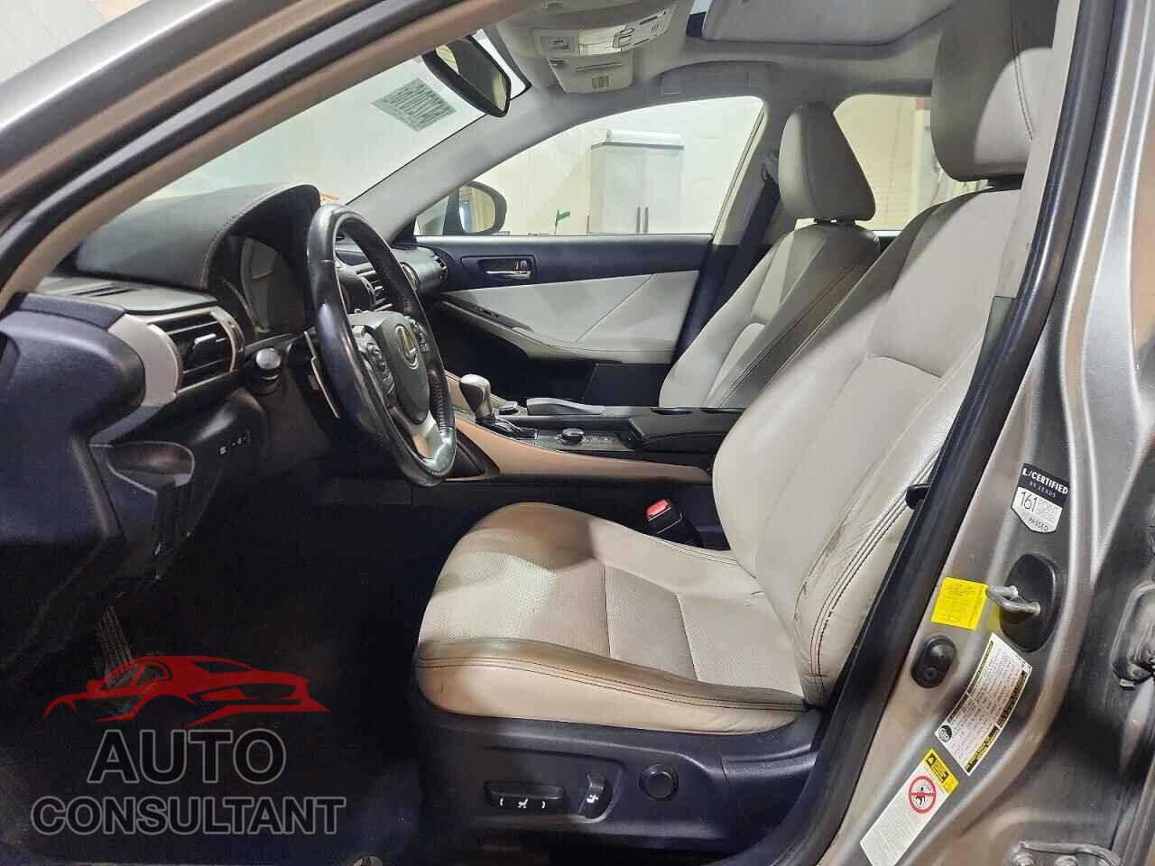 LEXUS IS 2014 - JTHCF1D28E5002486