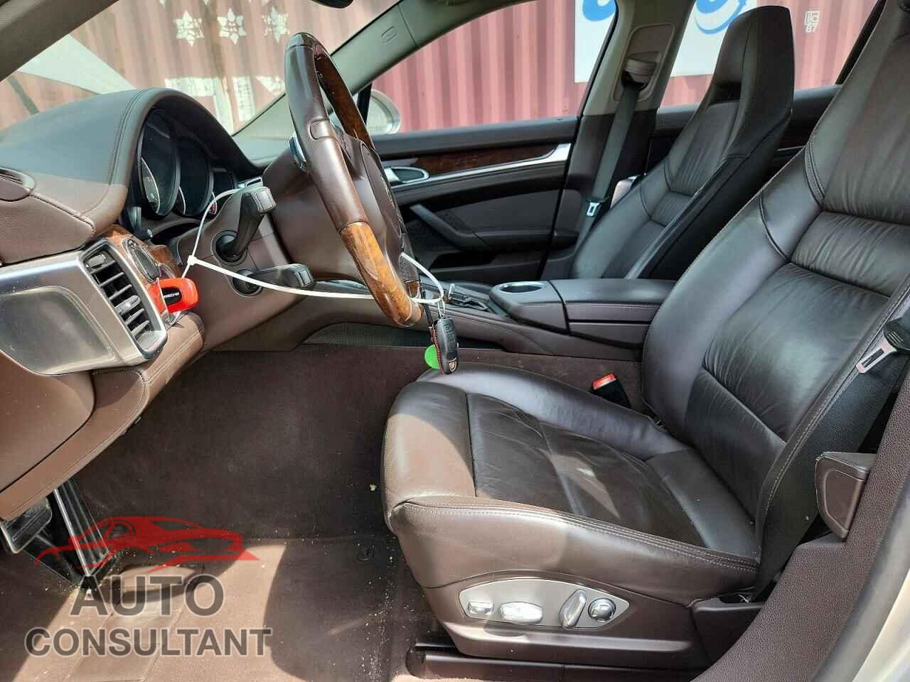 PORSCHE PANAMERA 2010 - WP0AB2A76AL065716