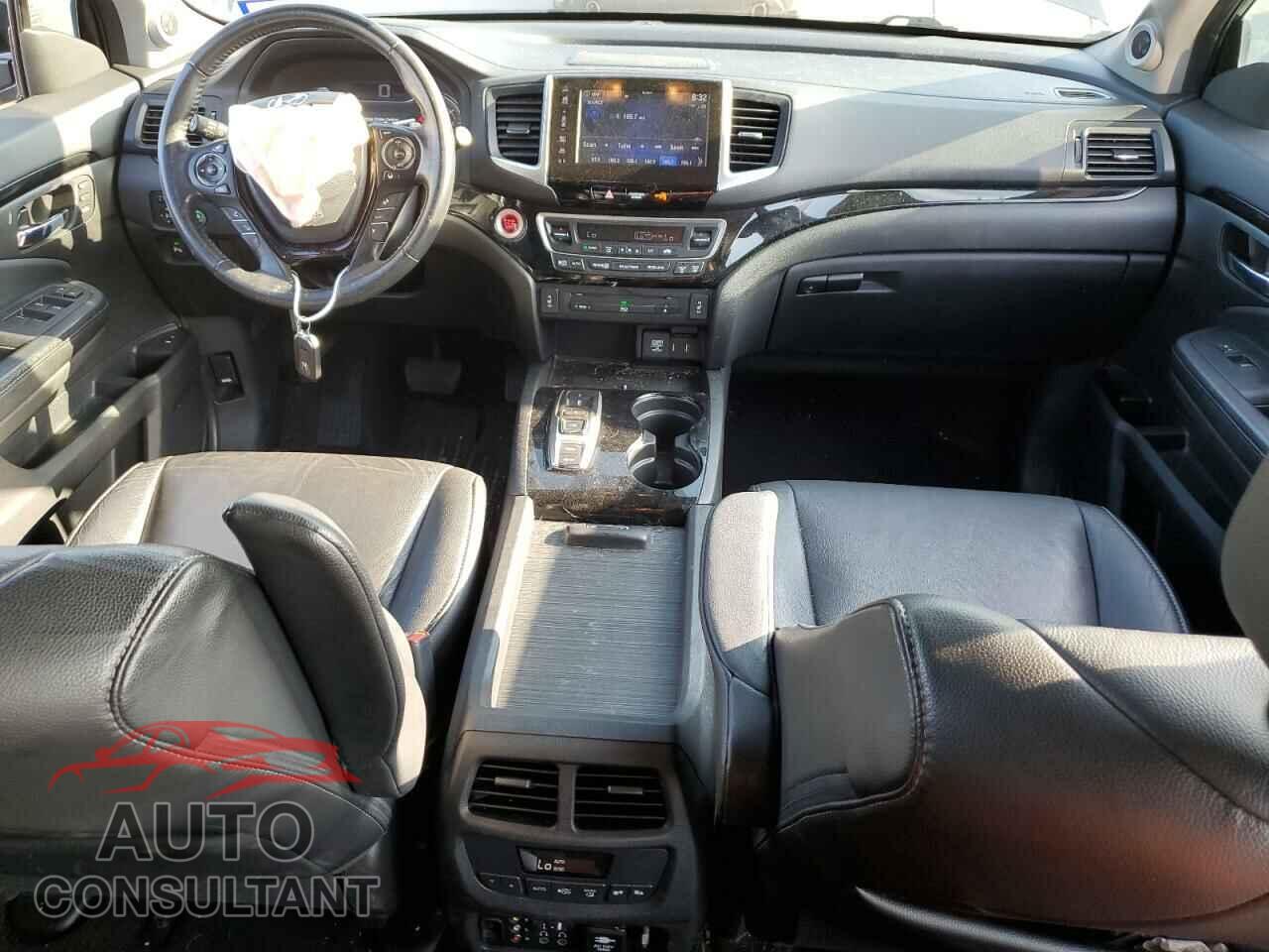 HONDA PILOT 2017 - 5FNYF5H94HB015812