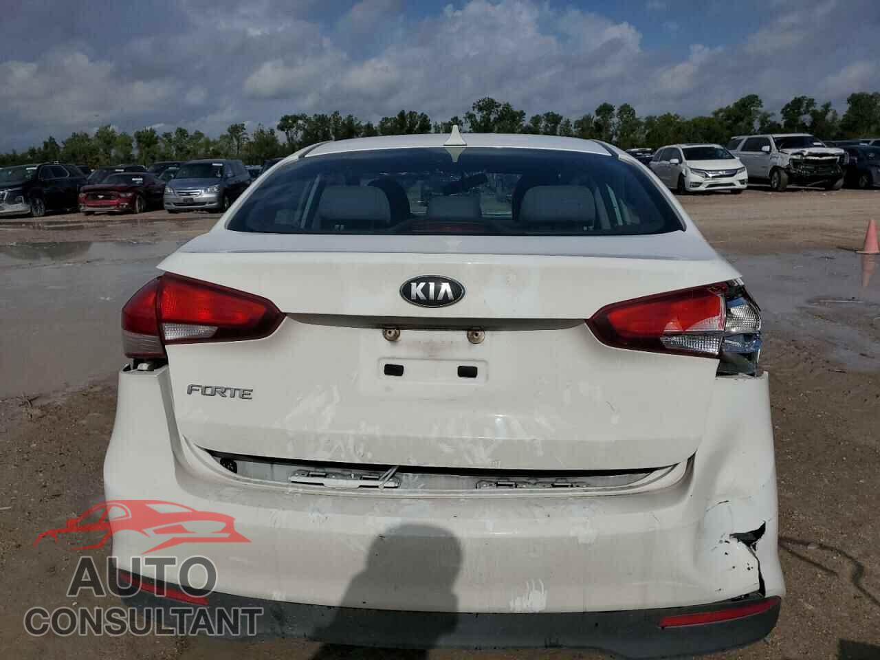 KIA FORTE 2017 - 3KPFK4A73HE095759