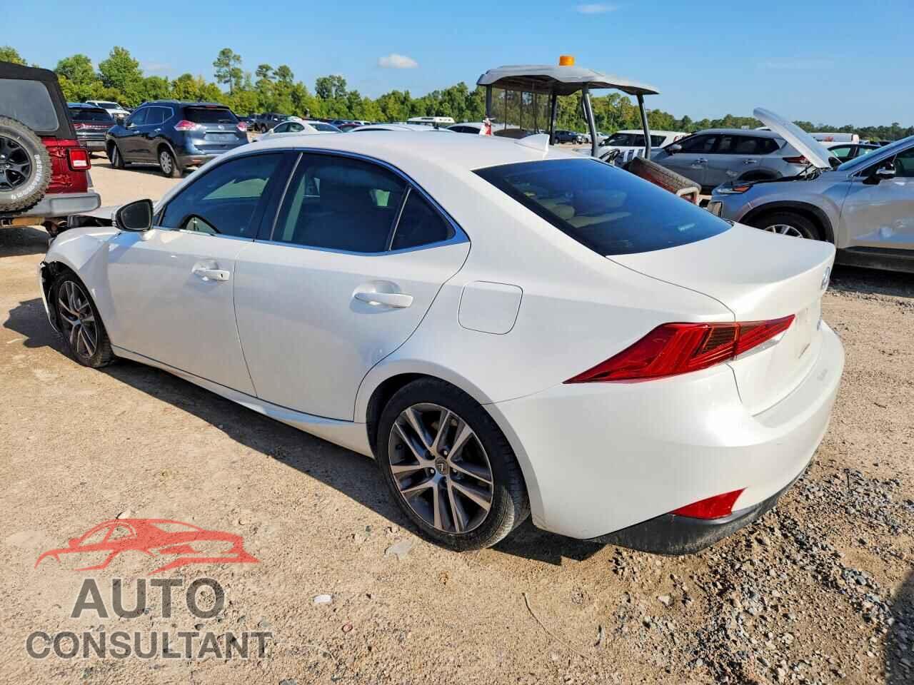 LEXUS IS 2018 - JTHBA1D29J5072003