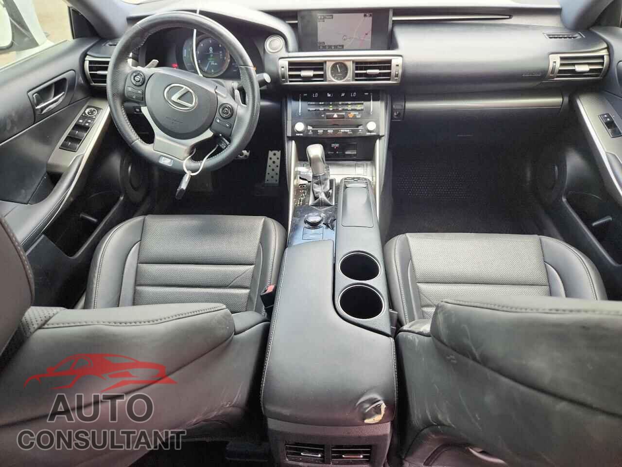 LEXUS IS 2014 - JTHBE1D25E5000368