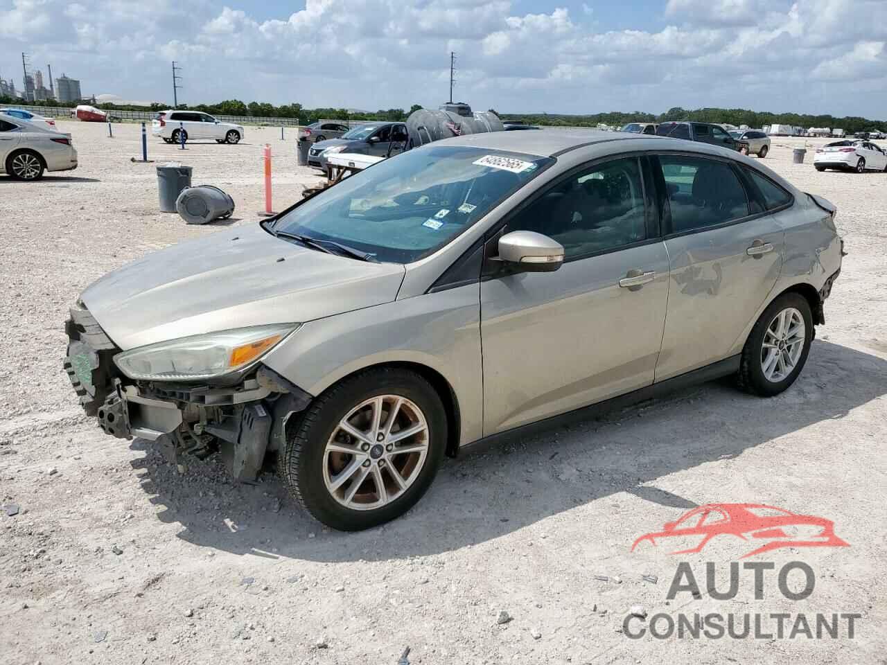 FORD FOCUS 2015 - 1FADP3F23FL230524