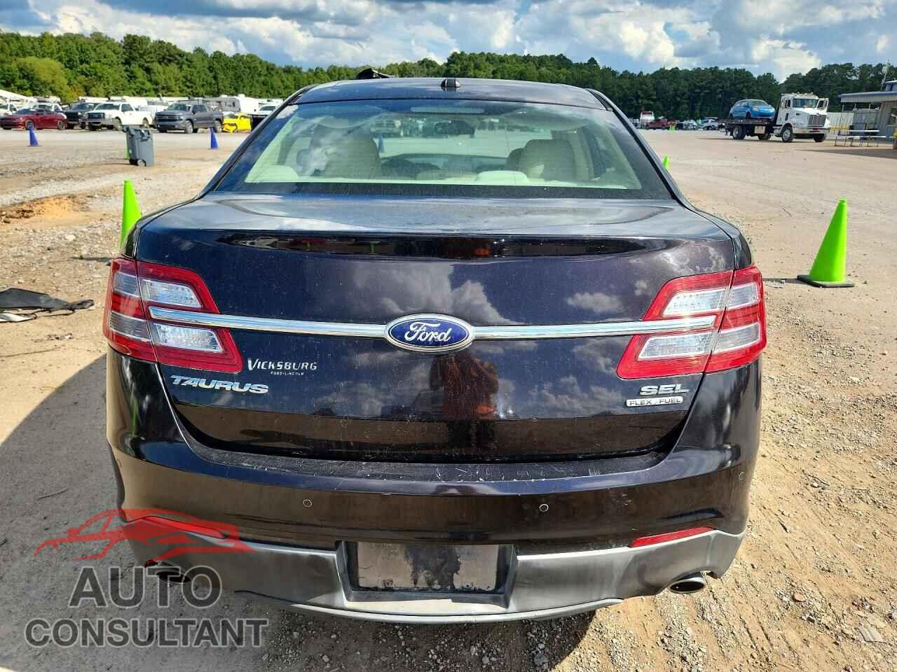 FORD TAURUS 2013 - 1FAHP2E85DG130738