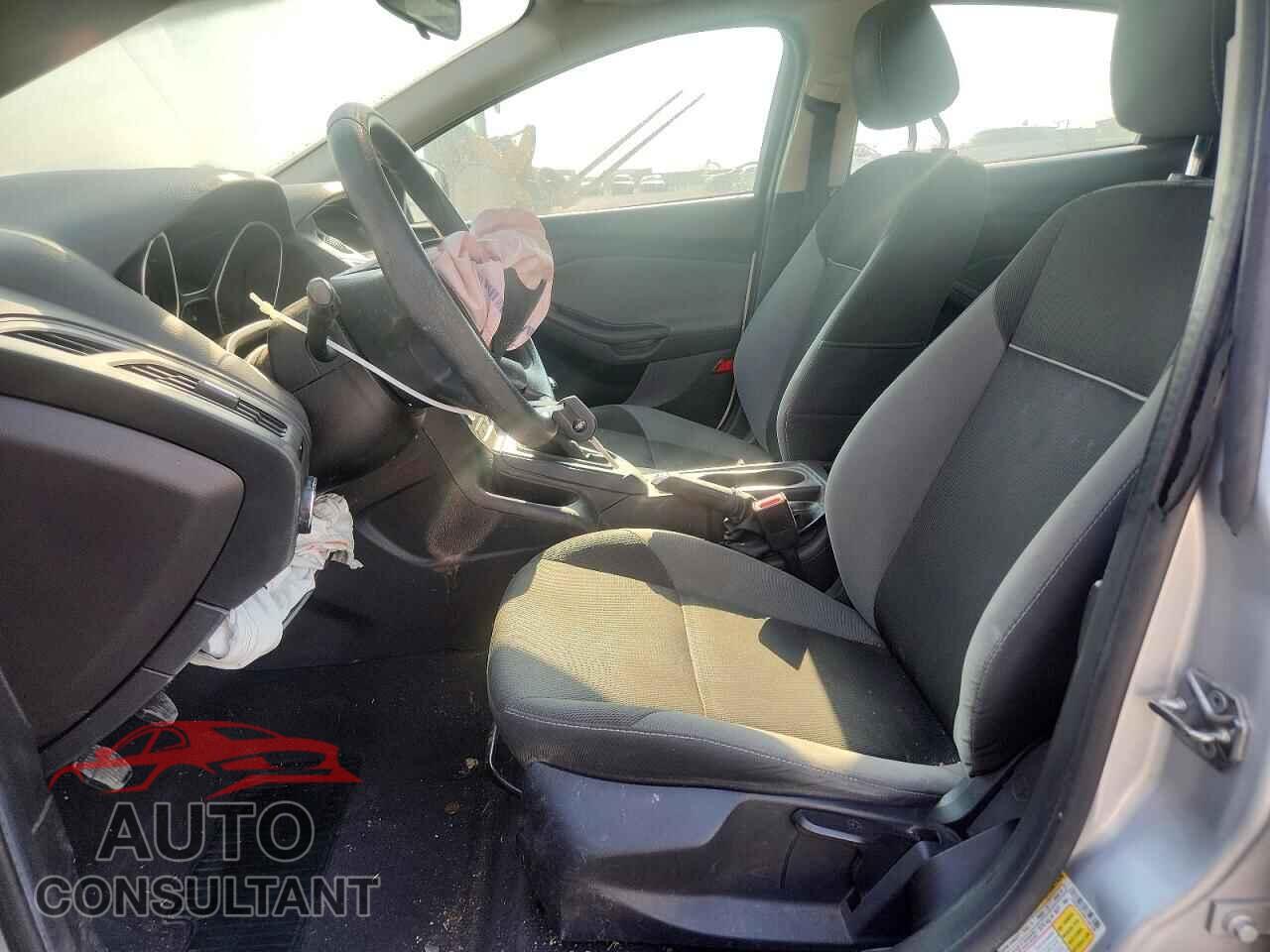 FORD FOCUS 2014 - 1FADP3E26EL390798