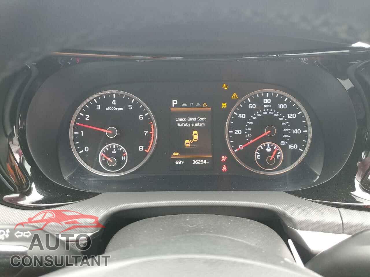 KIA K5 2024 - 5XXG64J26RG235941